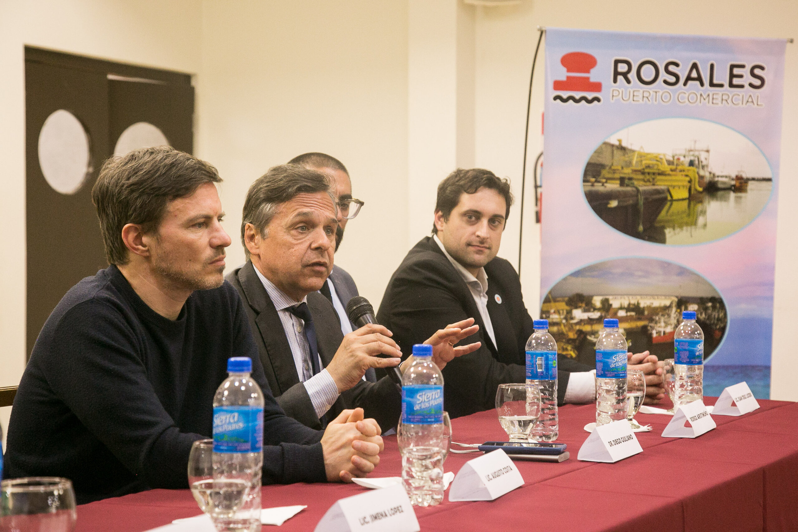 Amplían el presupuesto para obras en el puerto de Coronel Rosales