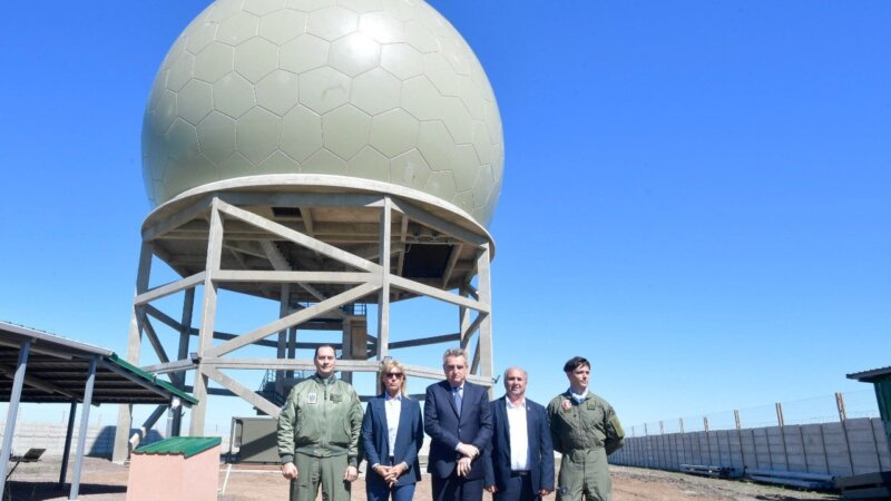 El jefe de gabinete, Agustín Rossi recorrió la estación Radar Mercedes