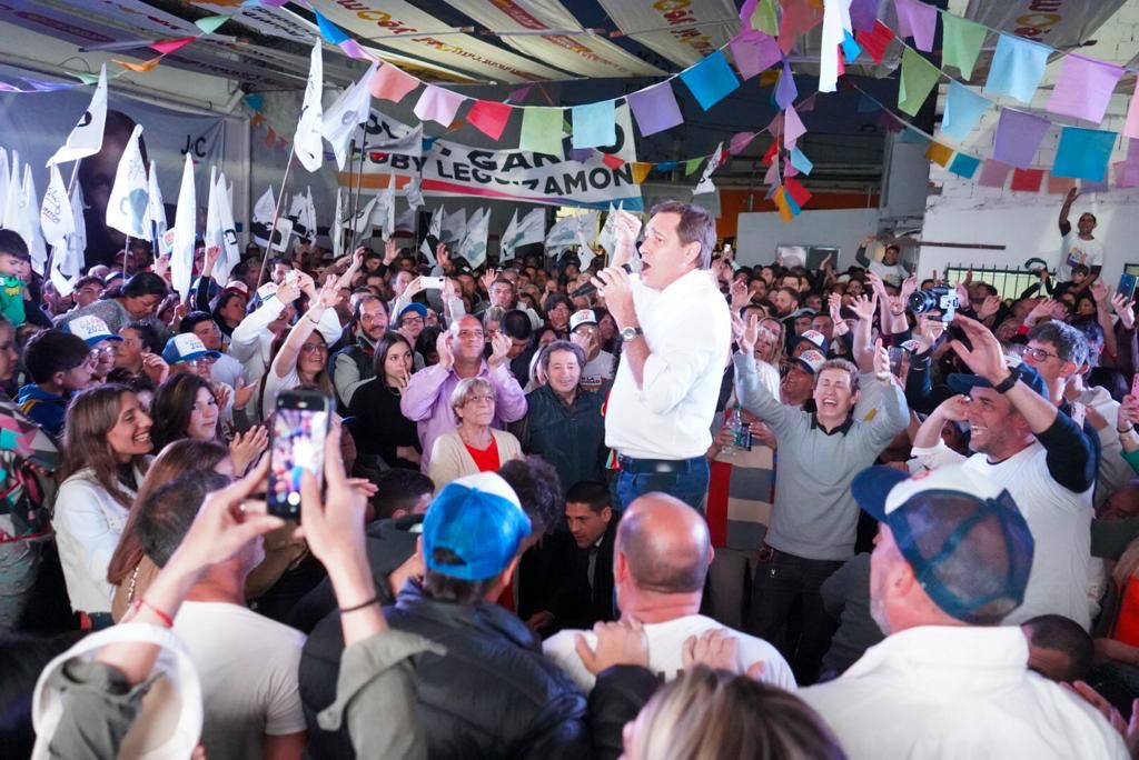 Garro: “El domingo elegimos si volvemos al pasado o si seguimos trabajando por la ciudad que queremos”