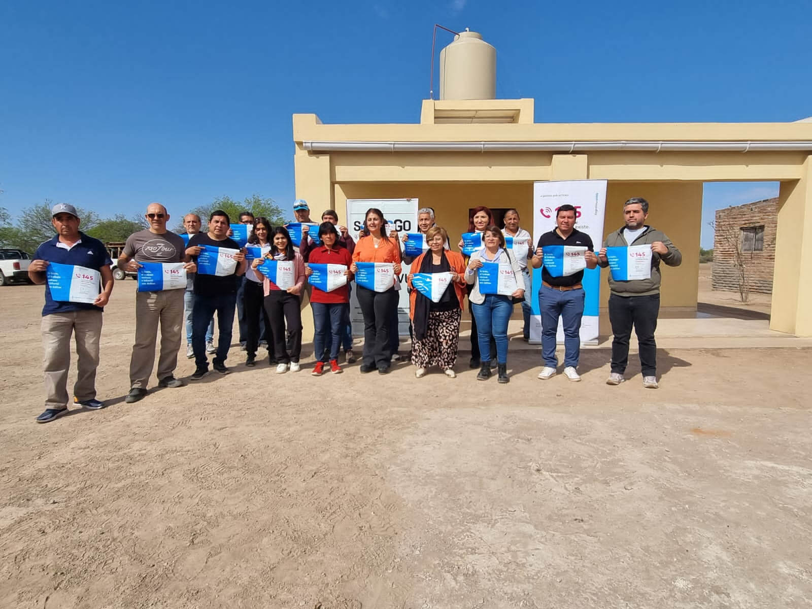 Entregan una vivienda a una víctima de explotación laboral rural