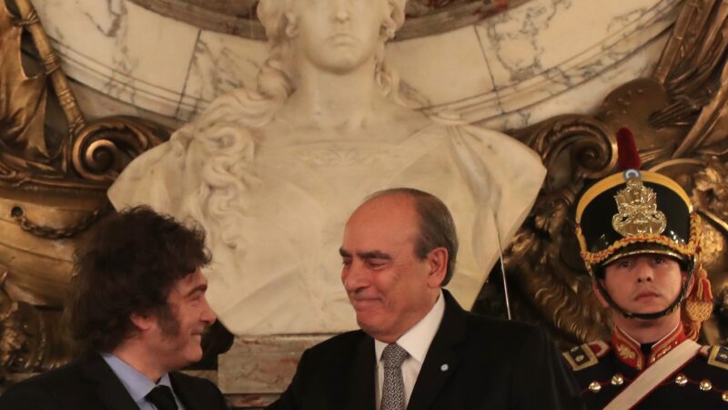 Milei le tomó juramento a Guillermo Francos, que asumió como Jefe de Gabinete