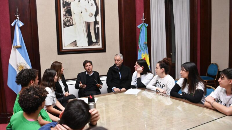 Alak y Kicillof se reunieron con estudiantes universitarios para abordar sus problemáticas