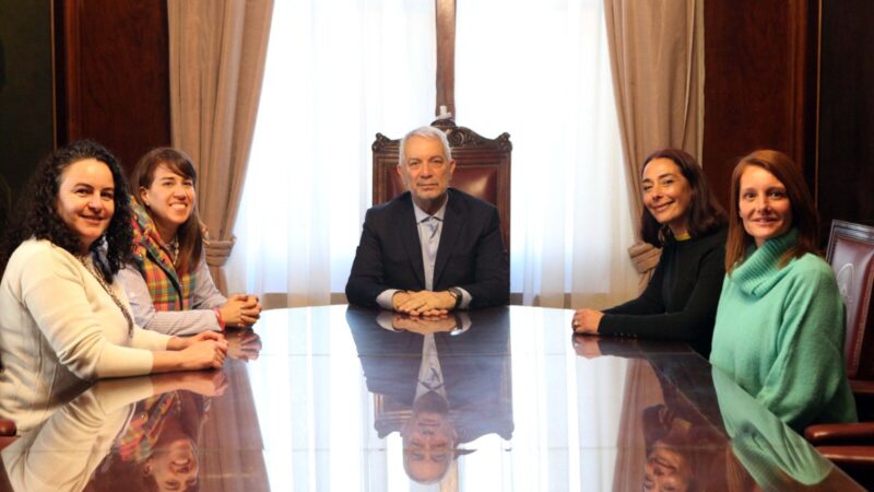 La Plata: Alak busca poner en marcha un programa educativo creado por el Papa Francisco