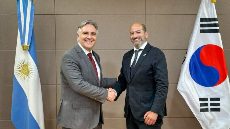 Córdoba:   Llaryora mantiene encuentros institucionales en Corea del Sur.
