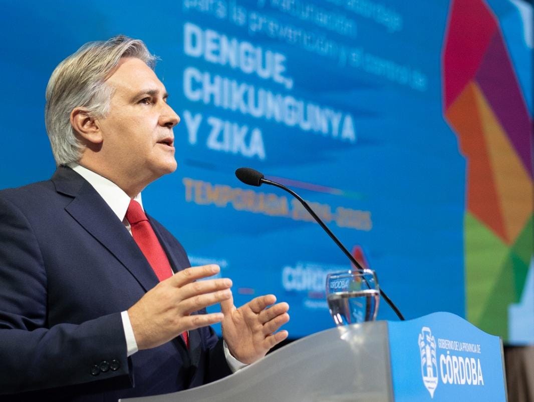 Llaryora anunció la compra de vacunas contra el dengue