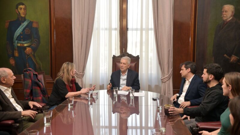 La Plata: Alak busca reconstruir el archivo municipal en acuerdo con la UNLP
