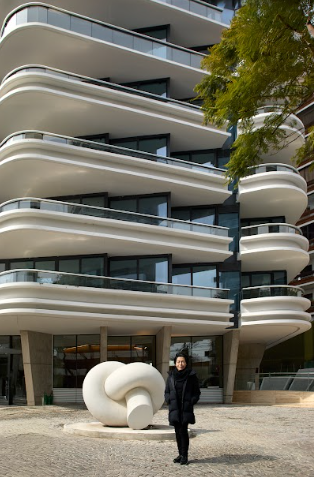 La escultura “Geometría afectiva” de la artista Elba Bairon ya embellece las calles de Buenos Aires