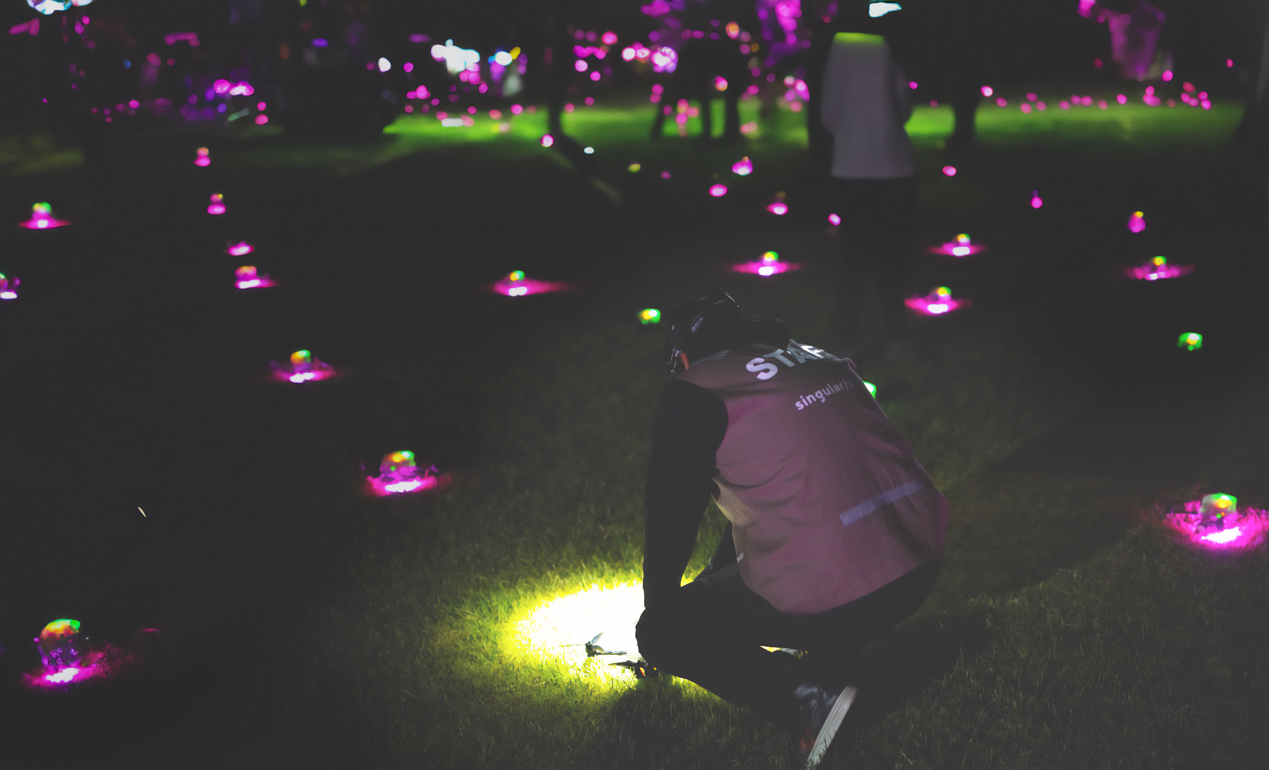 Llega a la Argentina la primera empresa de show de drones