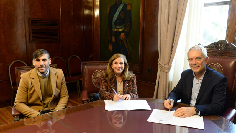 La Plata: Alak y la UCALP estrechan lazos para trabajar en conjunto diversos proyectos