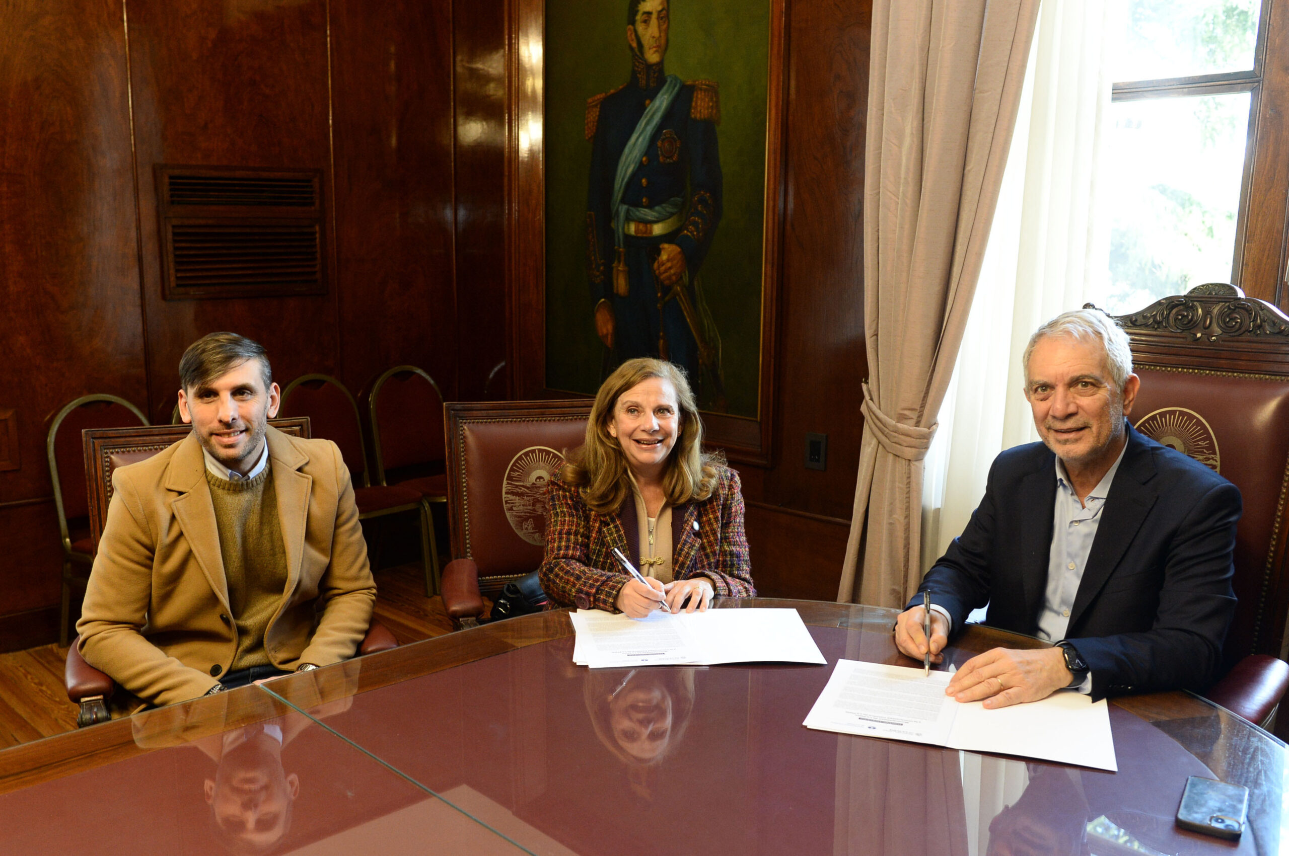 La Plata: Alak y la UCALP estrechan lazos para trabajar en conjunto diversos proyectos