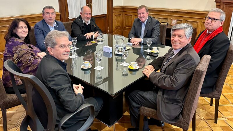 APeRa se reunió con Serenellini, en Casa Rosada