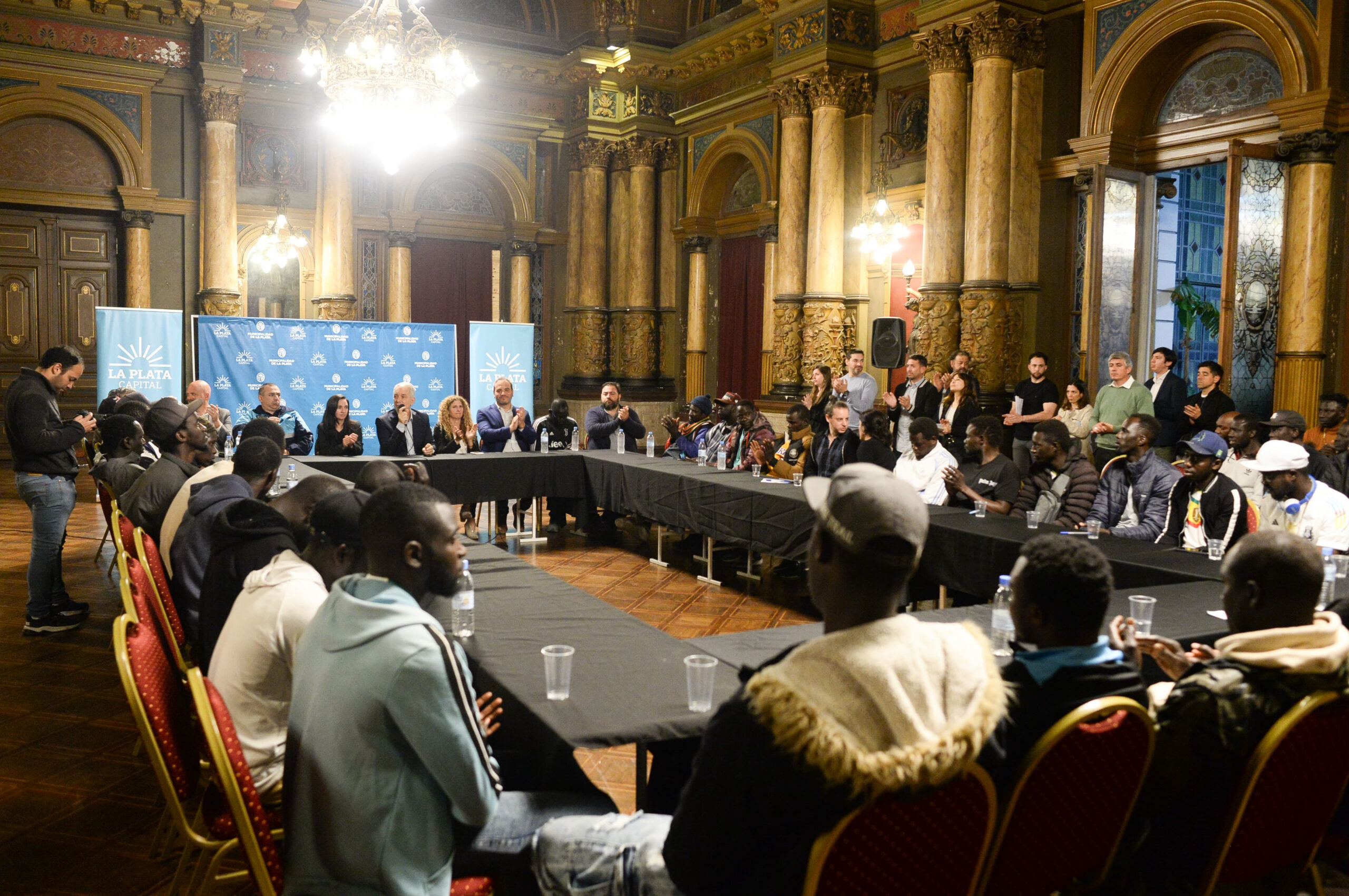 La Plata: la comunidad senegalesa se va del centro platense