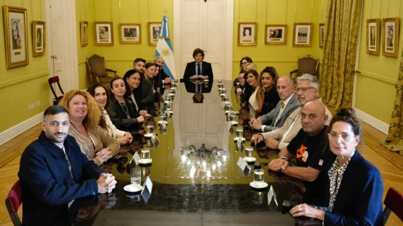 El Presidente Javier Milei recibió a los sobrevivientes del Festival Nova