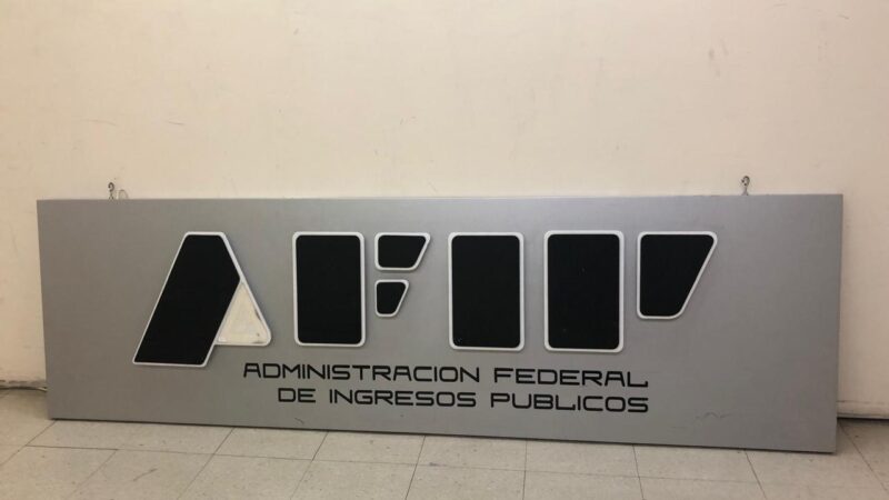 El gobierno  nacional anunció la disolución de la Administración Federal de Ingresos Públicos( AFIP)