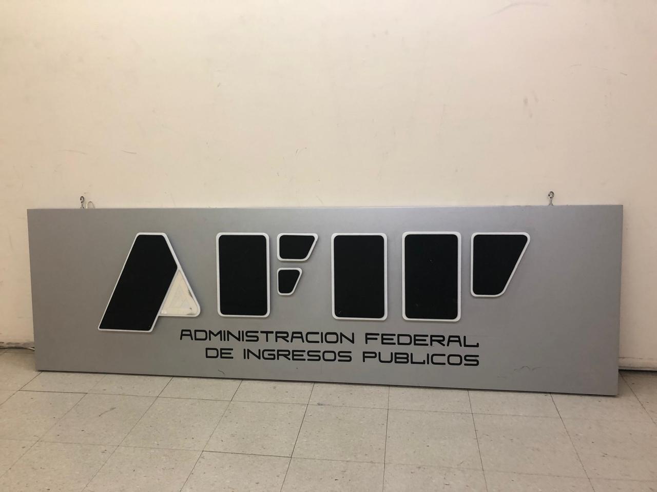 El gobierno  nacional anunció la disolución de la Administración Federal de Ingresos Públicos( AFIP)