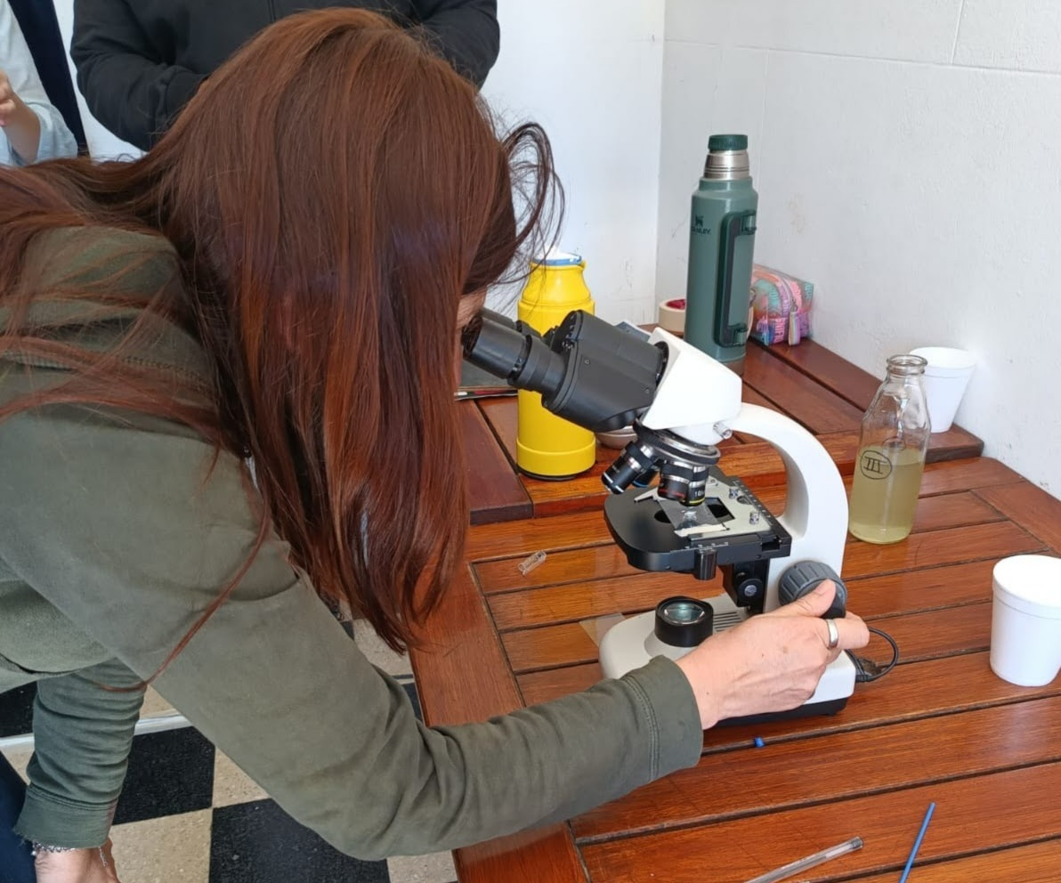 La Plata se capacita en la gestión de cianobacterias con un taller de monitoreo y prevención