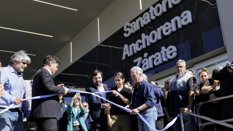 Kicillof entregó equipamiento para el hospital de Zárate
