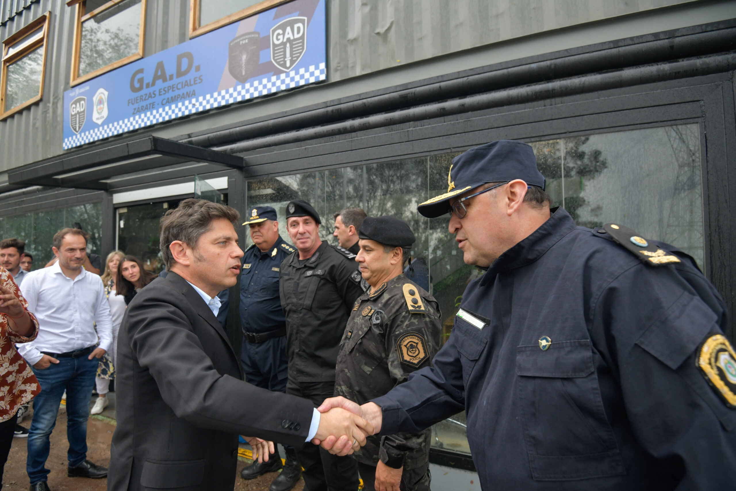 Kicillof inauguró un destacamento policial en Campana