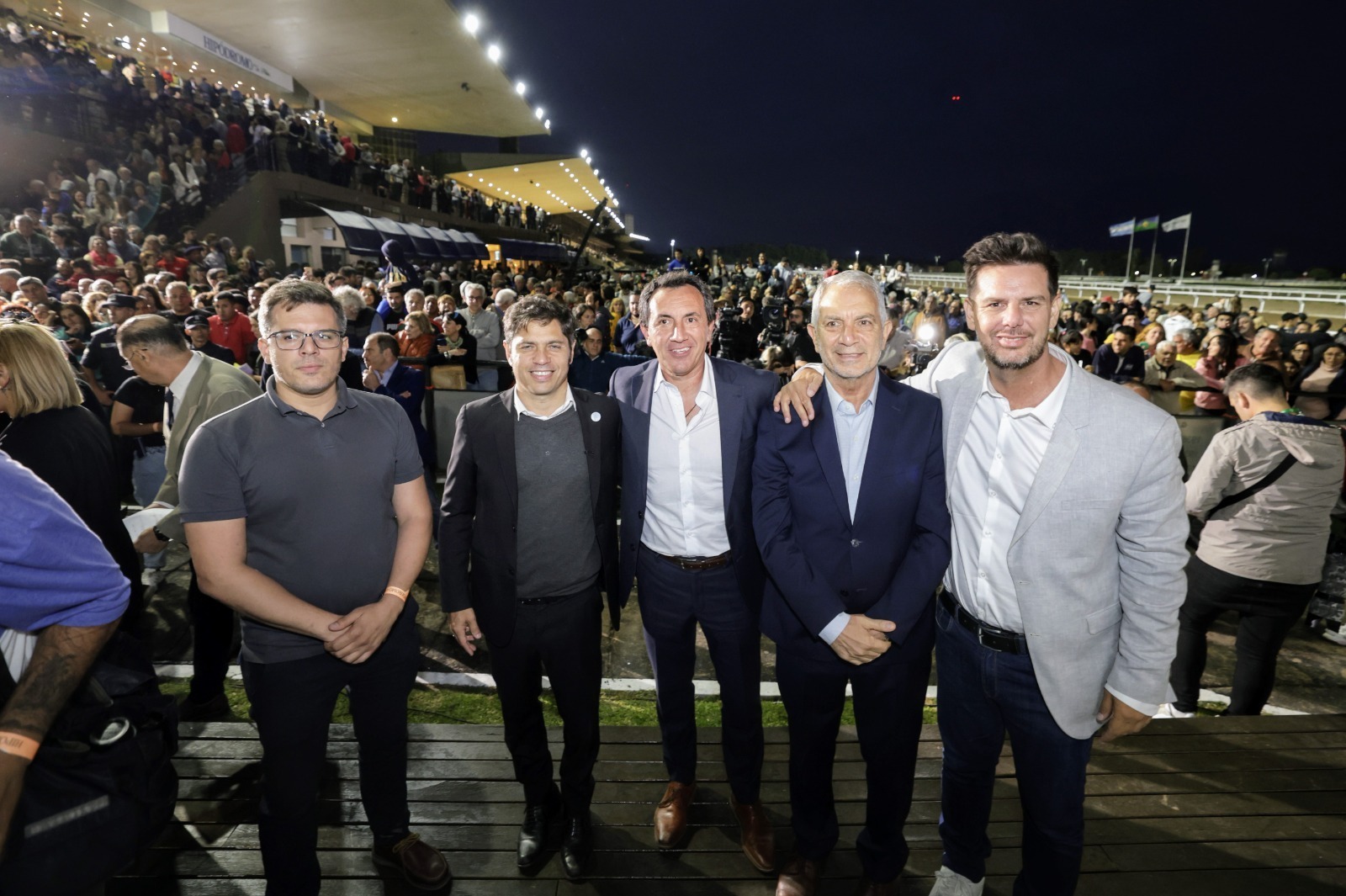 Alak y Kicillof  presenciaron  el  Gran Premio Dardo Rocha