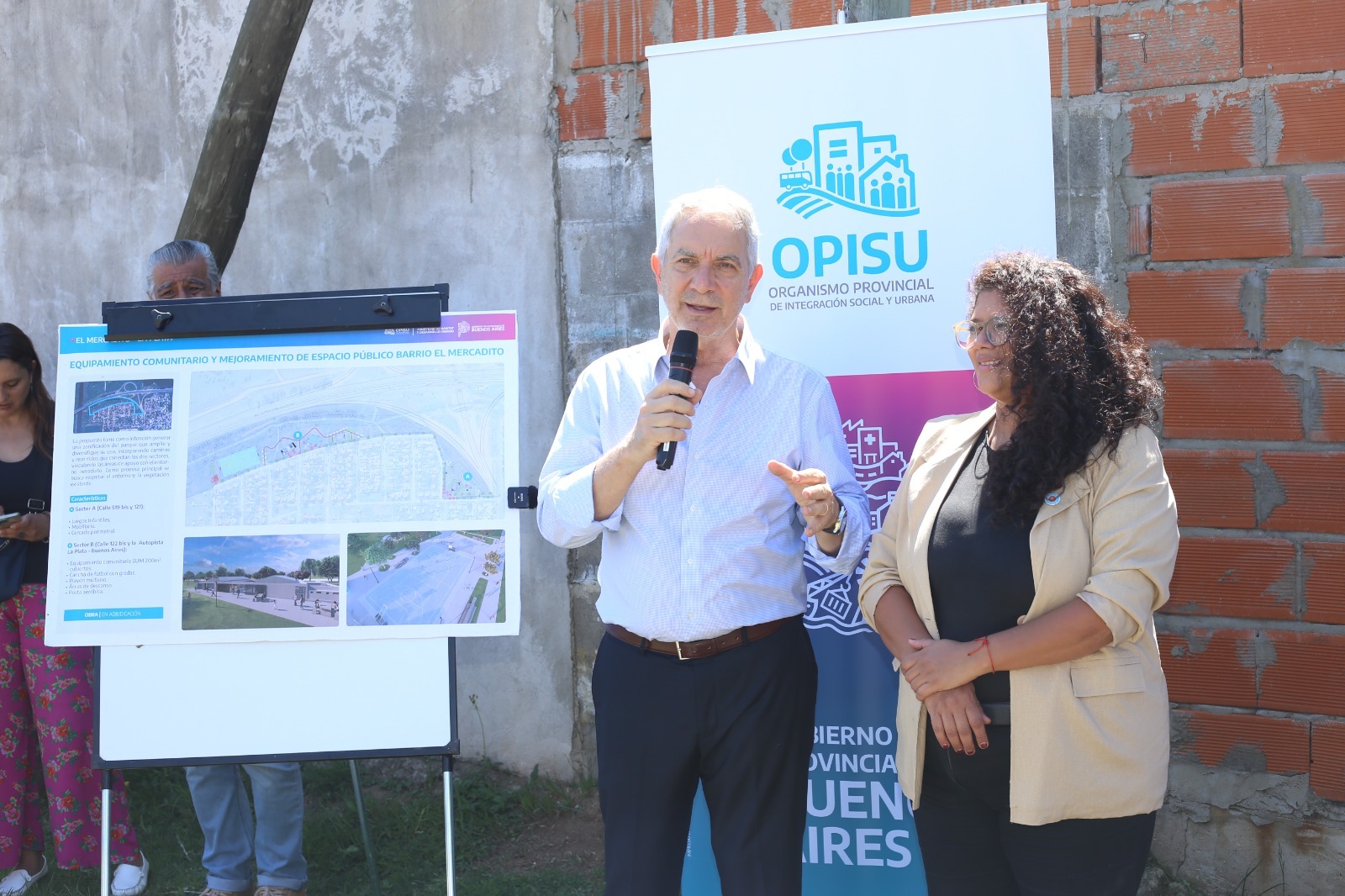 La Plata: Alak recorrió El Mercadito antes del comienzo de las obras en el barrio