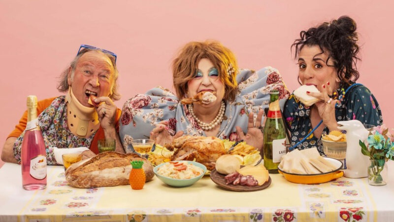 La obra teatral «La Mami» se presenta La Carpintería