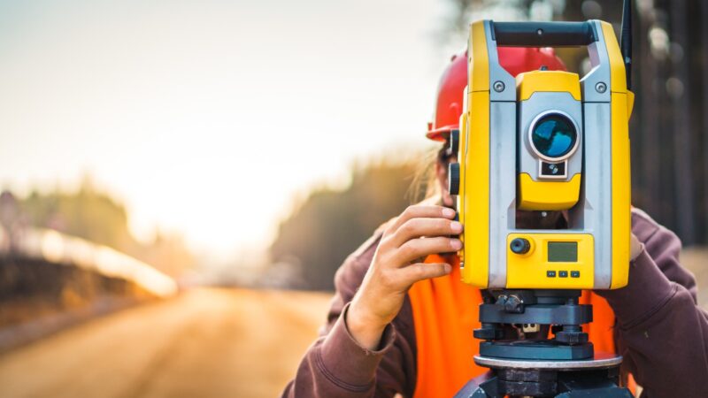 Buenos Aires: abren la recepción de solicitudes de becas a estudiantes de la carrera de Agrimensura