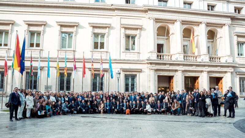 Líderes de tres continentes asumen el Compromiso de Madrid