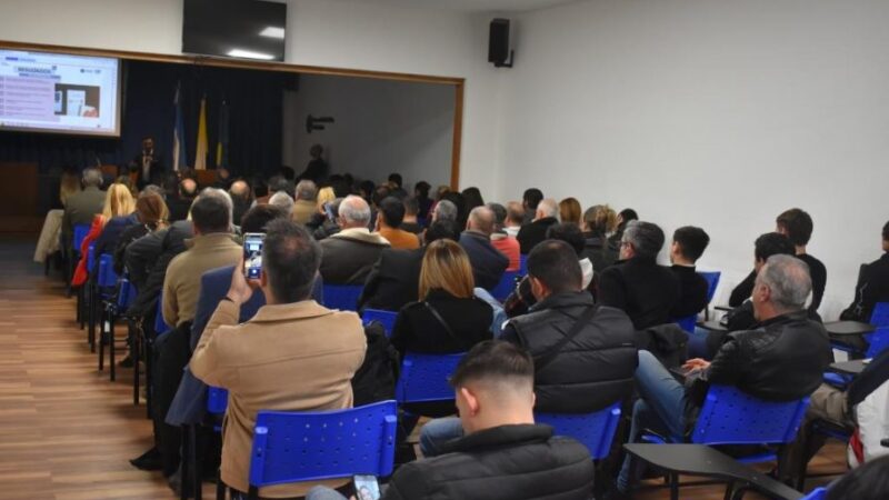 Además de 60 carreras de grado,  la UCALP ofrece posgrados