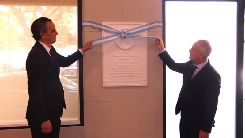 La empresa DESA reinauguró su edificio de 5 y 80