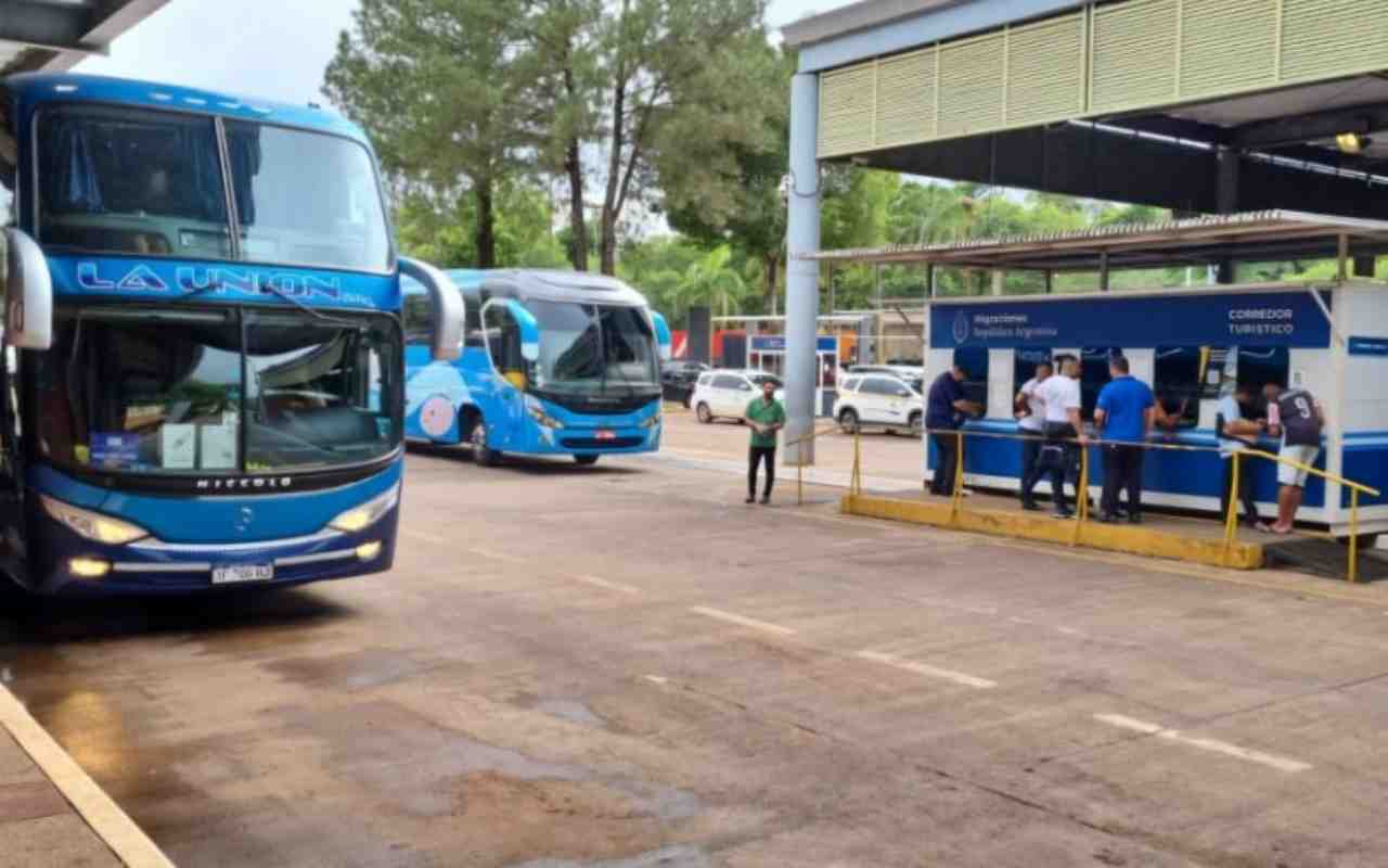 Migraciones reforzó la atención en aeropuertos, puertos y pasos fronterizos para la temporada de verano