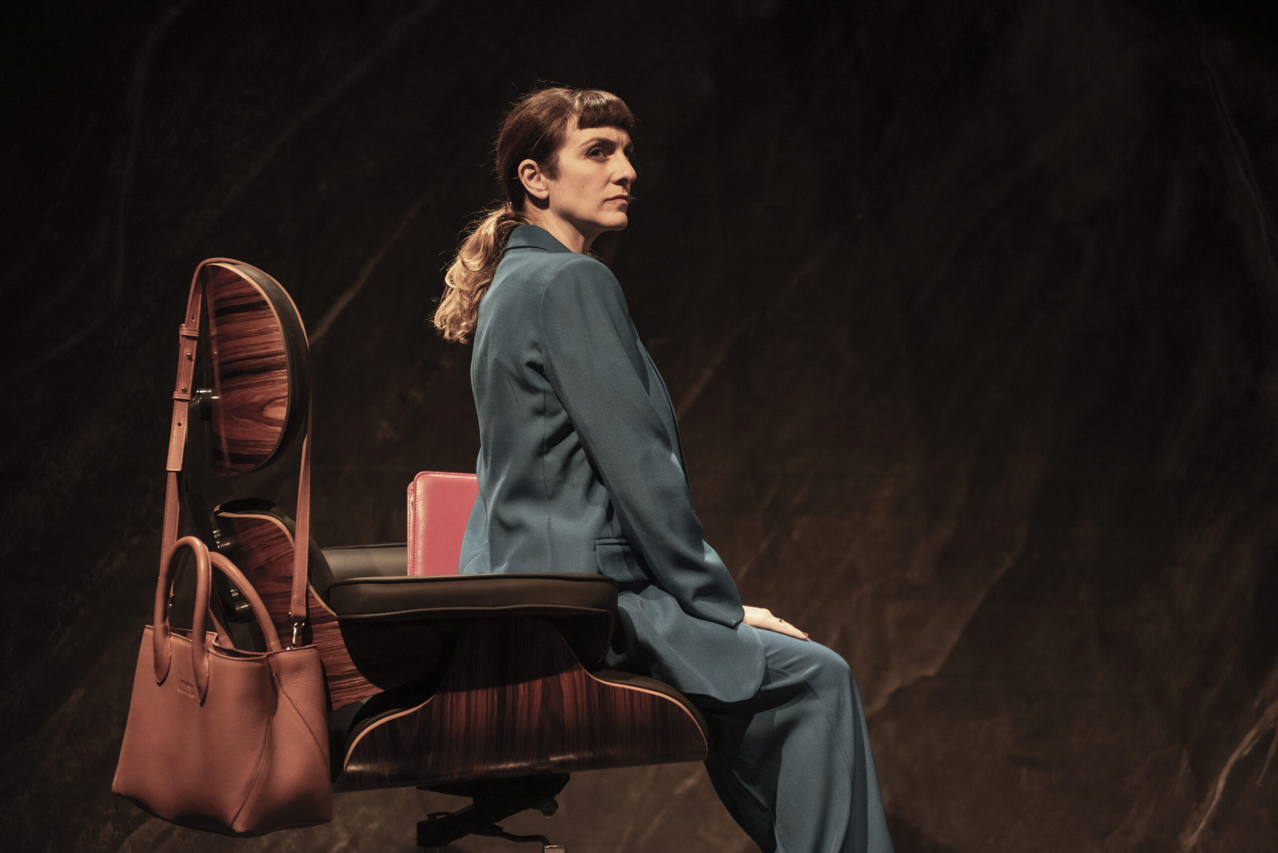 Llega al Teatro Picadero la obra Prima Facie, dirigida por Andrea Garrote e interpretada por Julieta Zylberberg