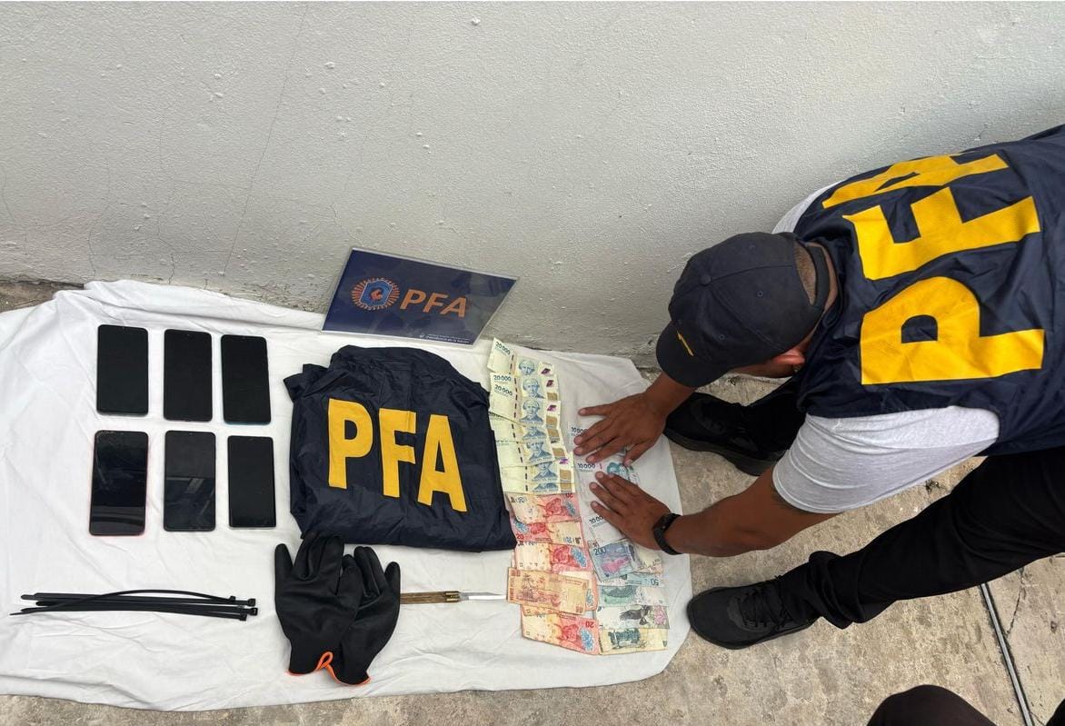 Detienen a una banda que se hacía pasar por policías para robar en el conurbano