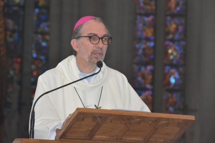 Carrara: «En muchos barrios populares de la arquidiócesis de La Plata hay chicos a los que les cuesta ir a la escuela»