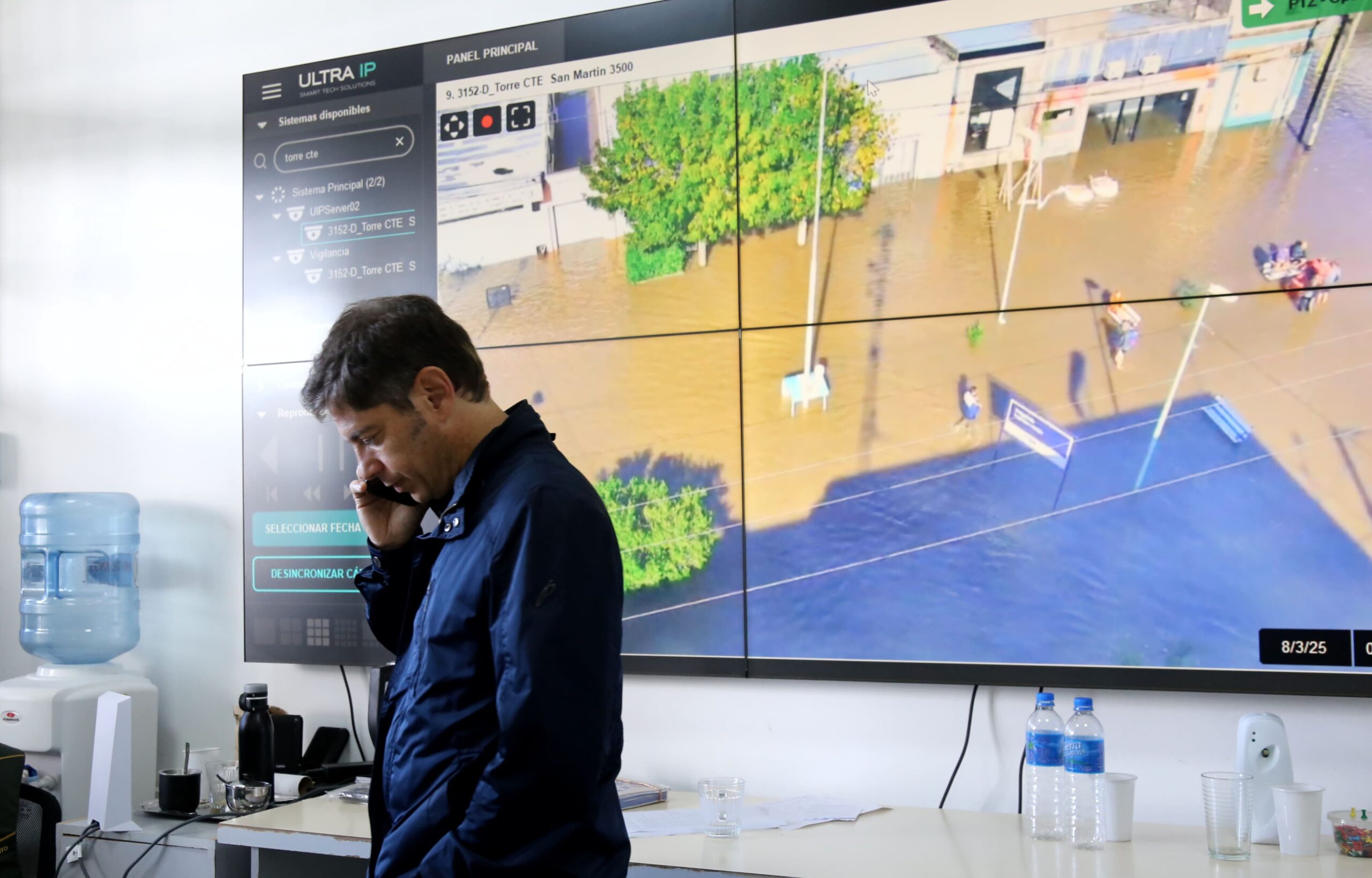 Catástrofe en Bahía Blanca: Kicillof recorrió las zonas afectadas por el temporal
