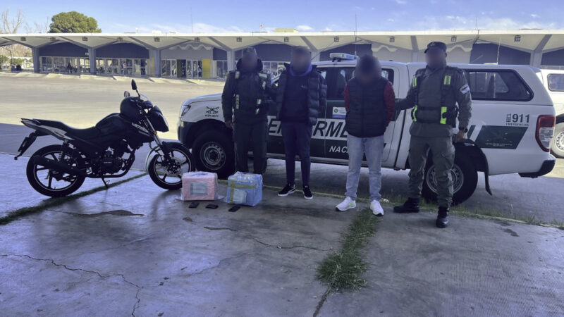 San Juan: dos detenidos tras retirar encomiendas con estupefacientes