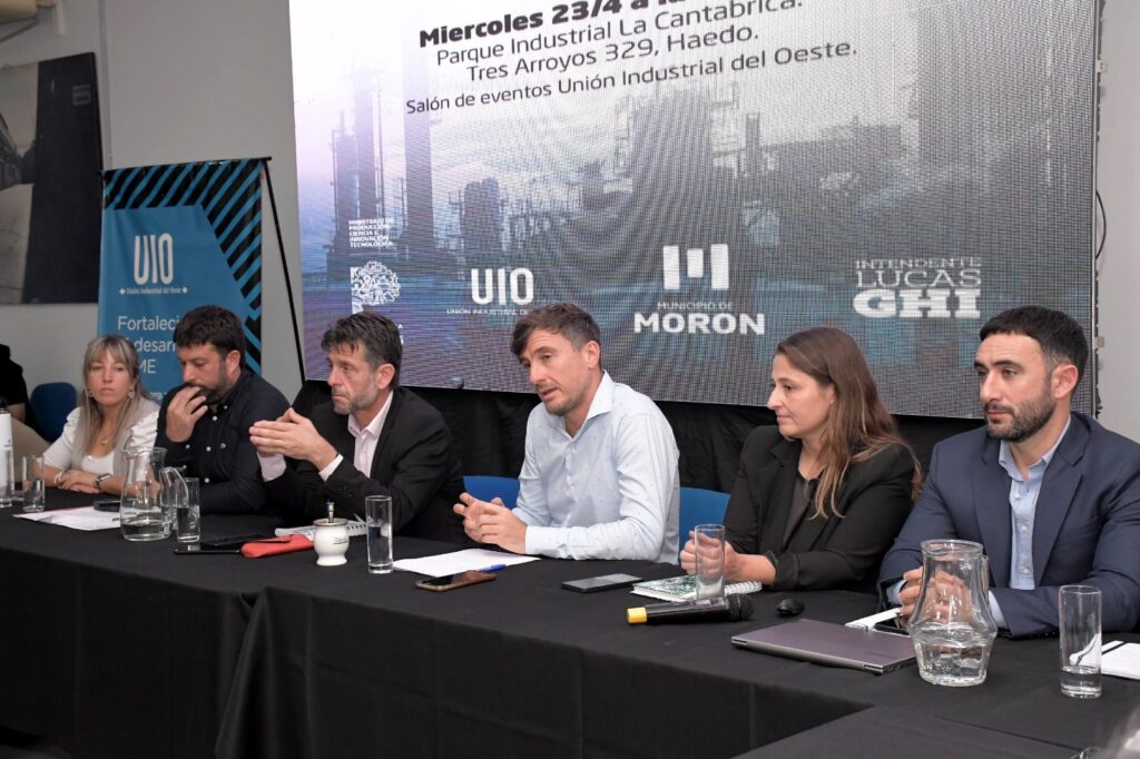 Morón impulsa la creación de un clúster industrial para el sector energético