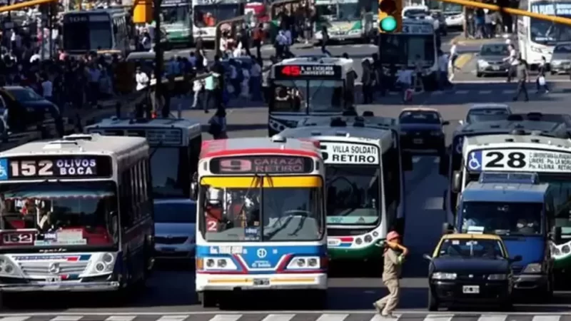 Estas son las líneas de colectivos que funcionarán pese al paro de transporte