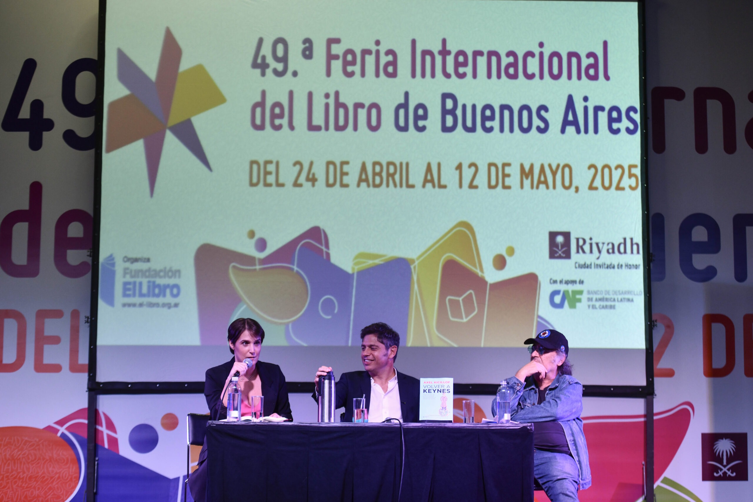 Kicillof en la Feria del Libro: «La mejor respuesta a las agresiones del Presidente es pensar qué hacemos para que la Argentina crezca y se desarrolle»