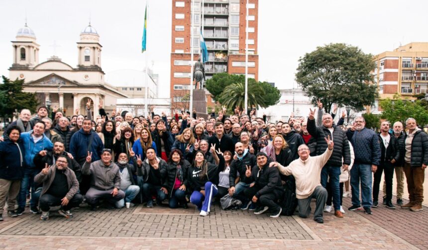 El Movimiento Derecho al Futuro (MDF) de Morón marcha a Plaza de Mayo en respaldo a CFK