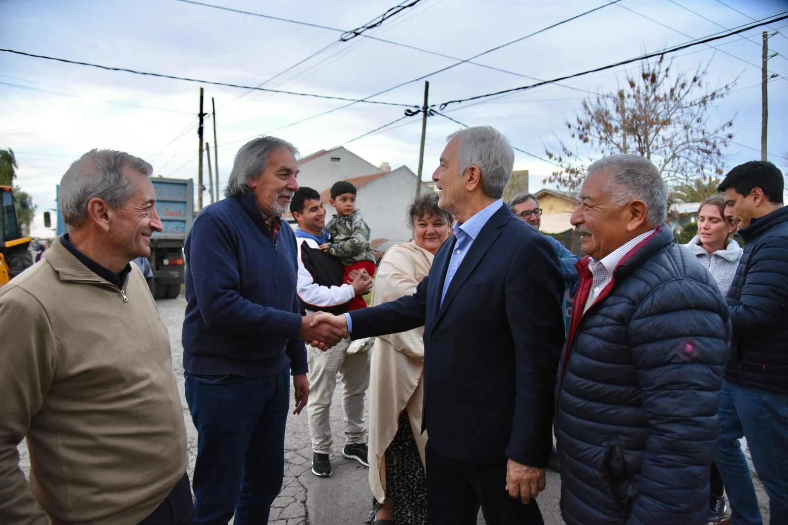La Plata: Alak dio inicio al Plan de Obras Públicas y Mantenimiento Urbano en Villa Castells
