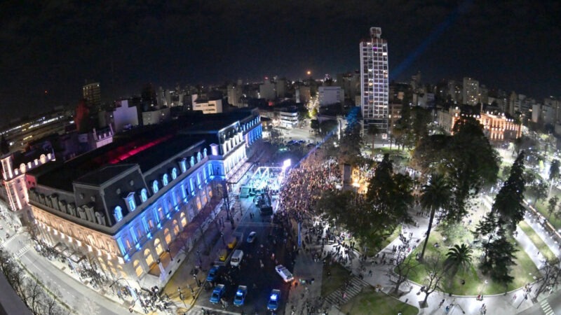 La Plata: la terraza del Pasaje Dardo Rocha se llena de música con conciertos gratuitos al aire libre