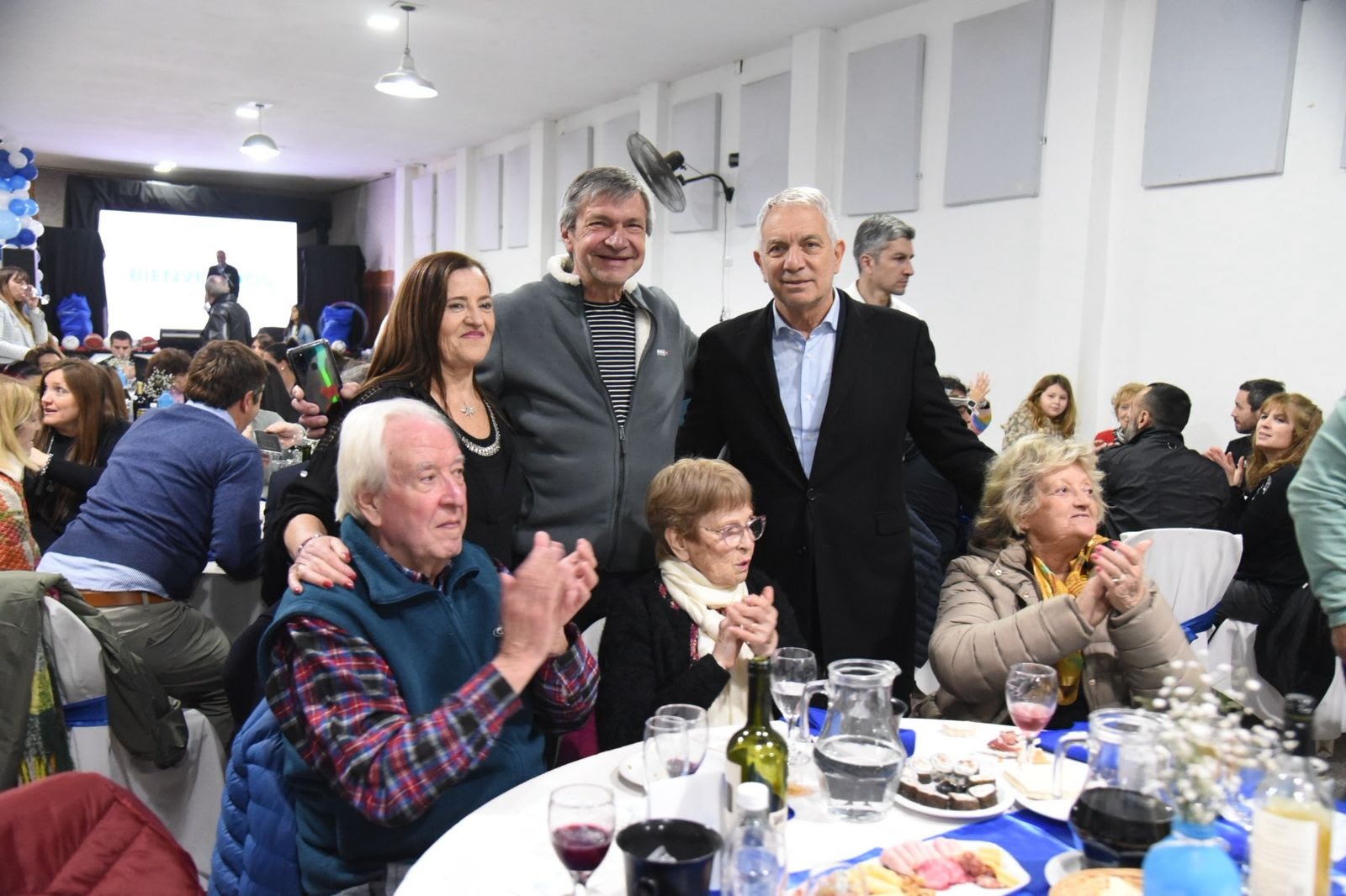 La Plata. Alak entregó asistencia económica al Centro de Fomento Los Hornos