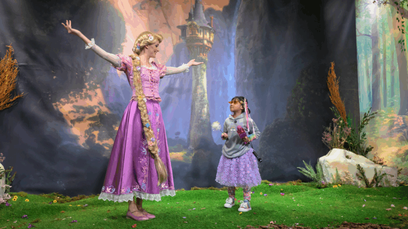 En una nueva celebración del Mes de las Princesas, Disney presenta un spot musical inédito