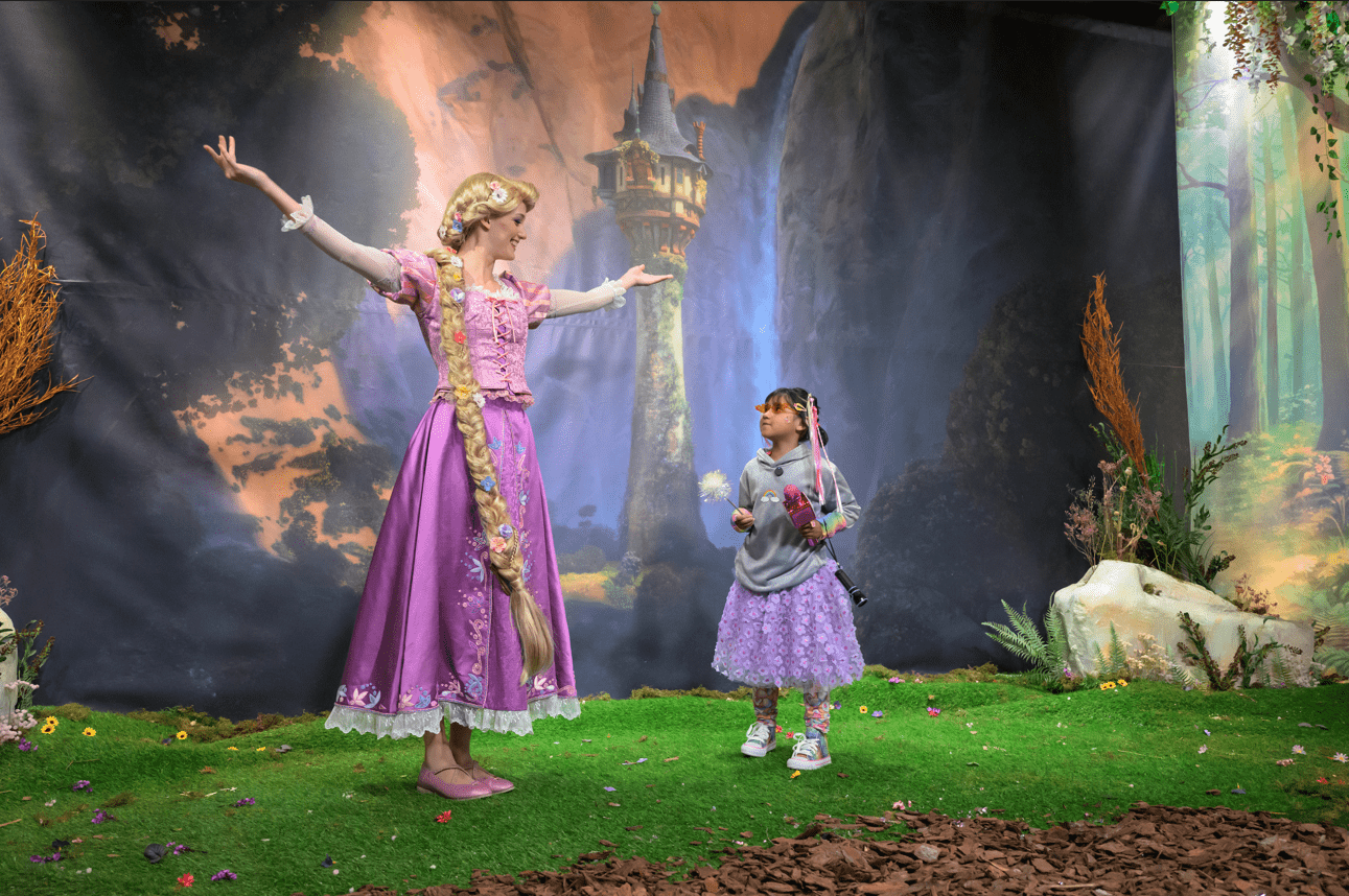 En una nueva celebración del Mes de las Princesas, Disney presenta un spot musical inédito