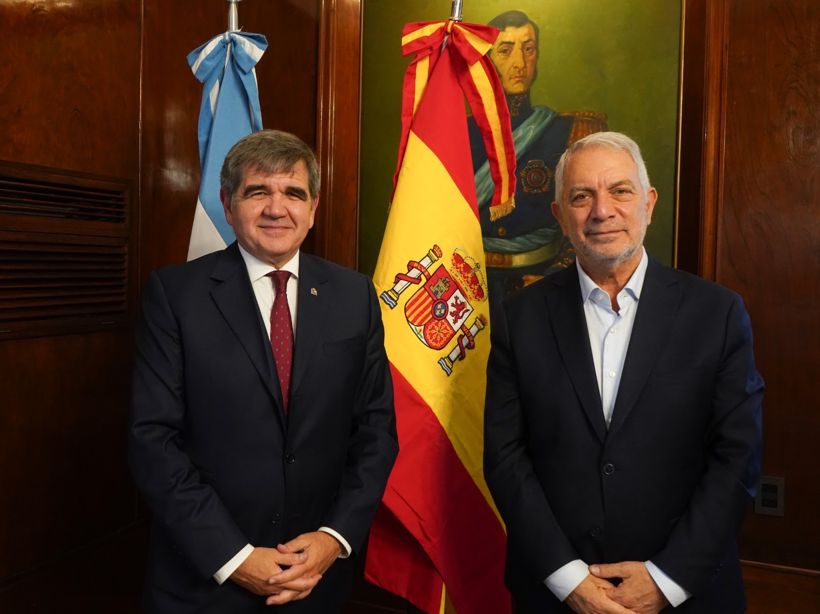 La Plata: Alak recibió al embajador de España en la Argentina, Joaquín María de Arístegui Laborde