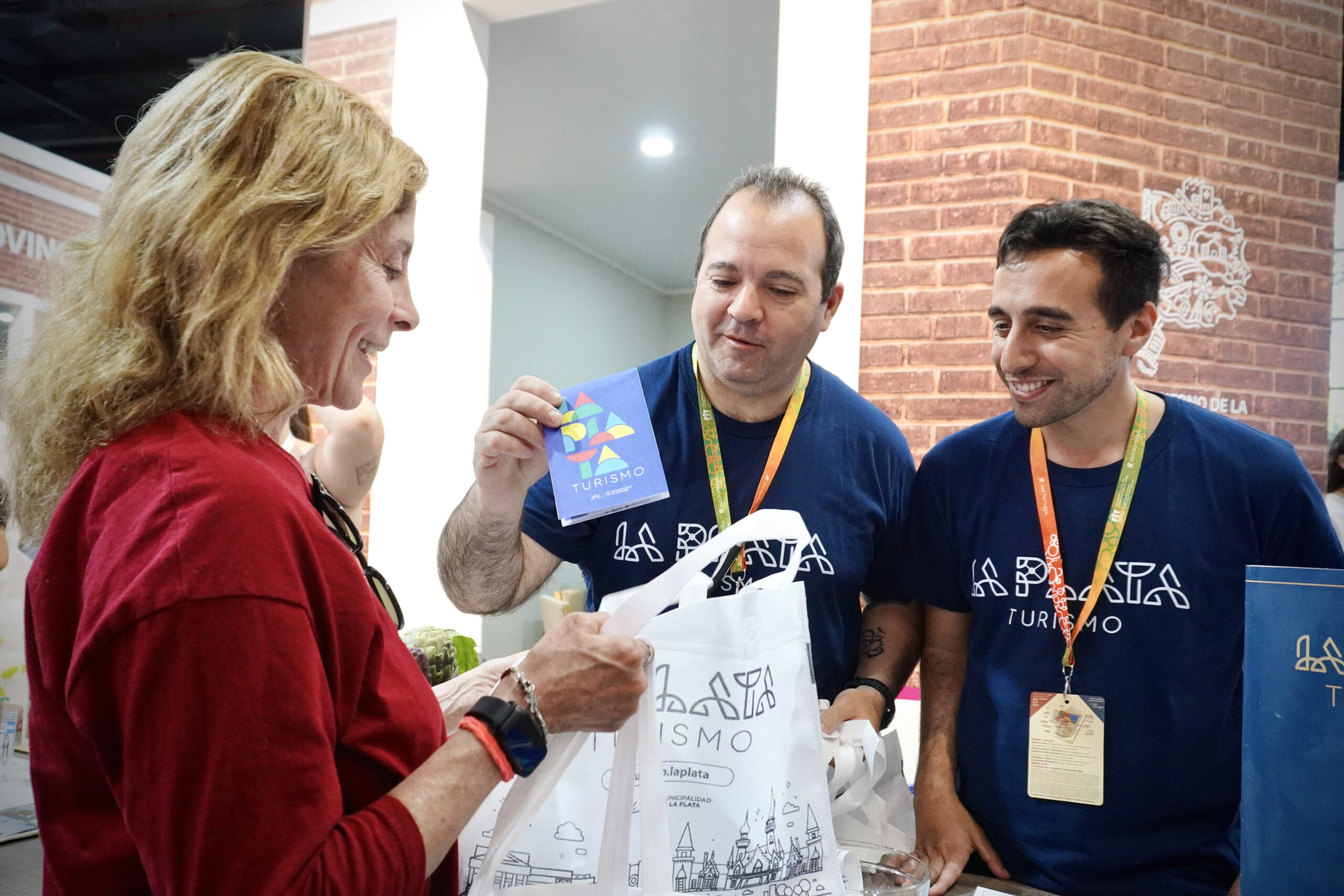 La Plata en la FIT 2025: presentó su campaña «Increíblemente cerca»
