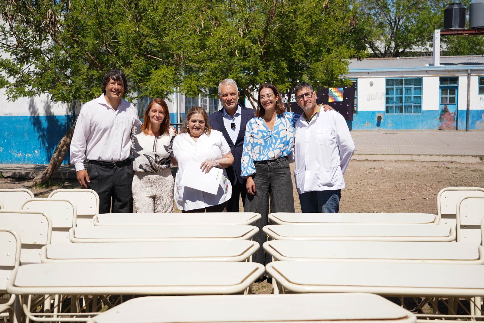 La Plata:  Alak inaugura obras y entrega mobiliario en la Escuela N°63 de Lisandro Olmos