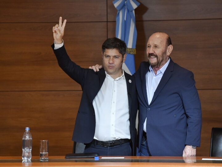 Axel Kicillof acelera la instalación nacional: foto con Insfrán y más críticas al «centralismo» de Milei