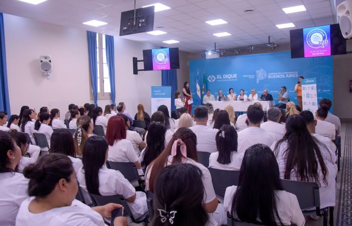 El gobierno bonaerense abrió la preinscripción para carreras en salud