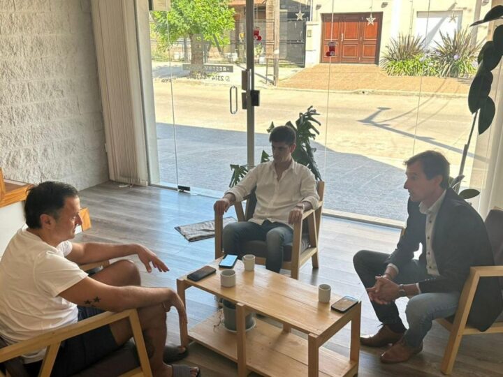 Bolívar internacional: el estratega Daniel Ivoskus se reunió con el concejal César Pacho